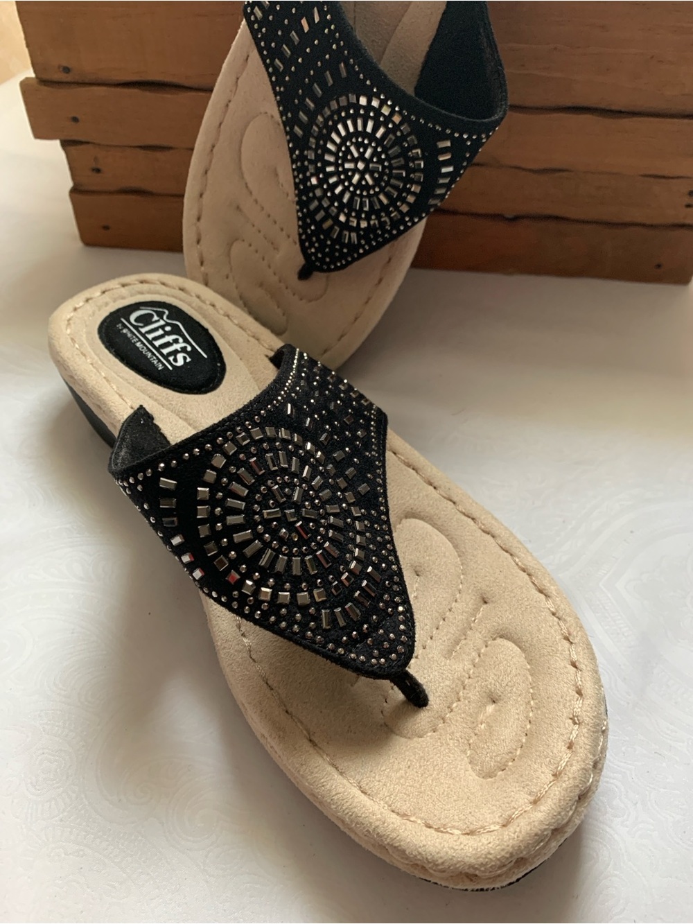 Cliffs by WHITE MOUNTAIN Black Jeweled Thong Sandals with Cream Footbed